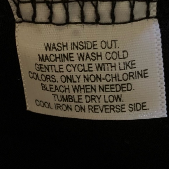 🌸 HOST PICK 🌸Gorgeous Embellished Top - Picture 6 of 8